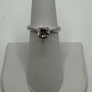 Avon Sterling Silver Solitaire Ring Size 6 – Round CZ